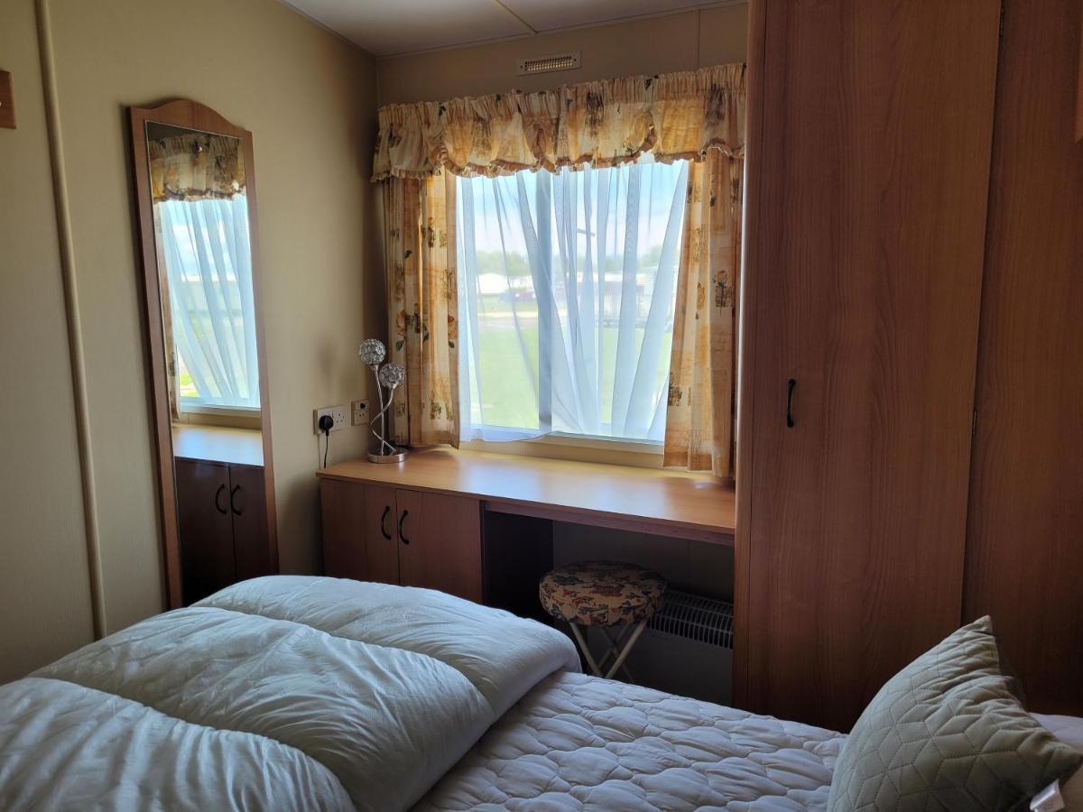 6 Berth On Millfields Apartamento Ingoldmells Exterior foto